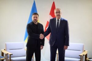 Selenskyj trifft Parmelin in Genf: Ukraine und Schweiz sprechen &uuml;ber Frieden, neue Sanktionen gegen Russland, Luftabwehr, Energiehilfe und Gasfinanzierung.